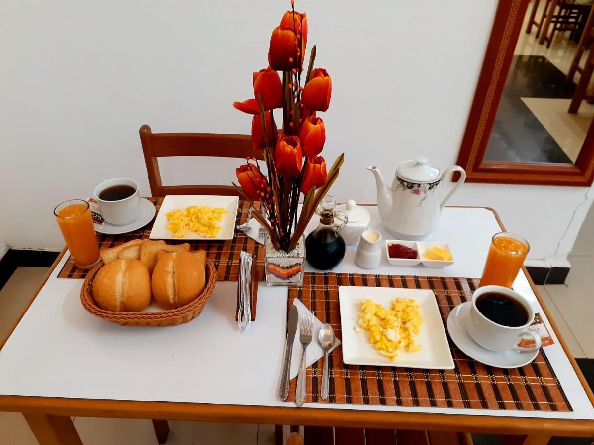 Hotel La Casa Miraflores Лима Экстерьер фото